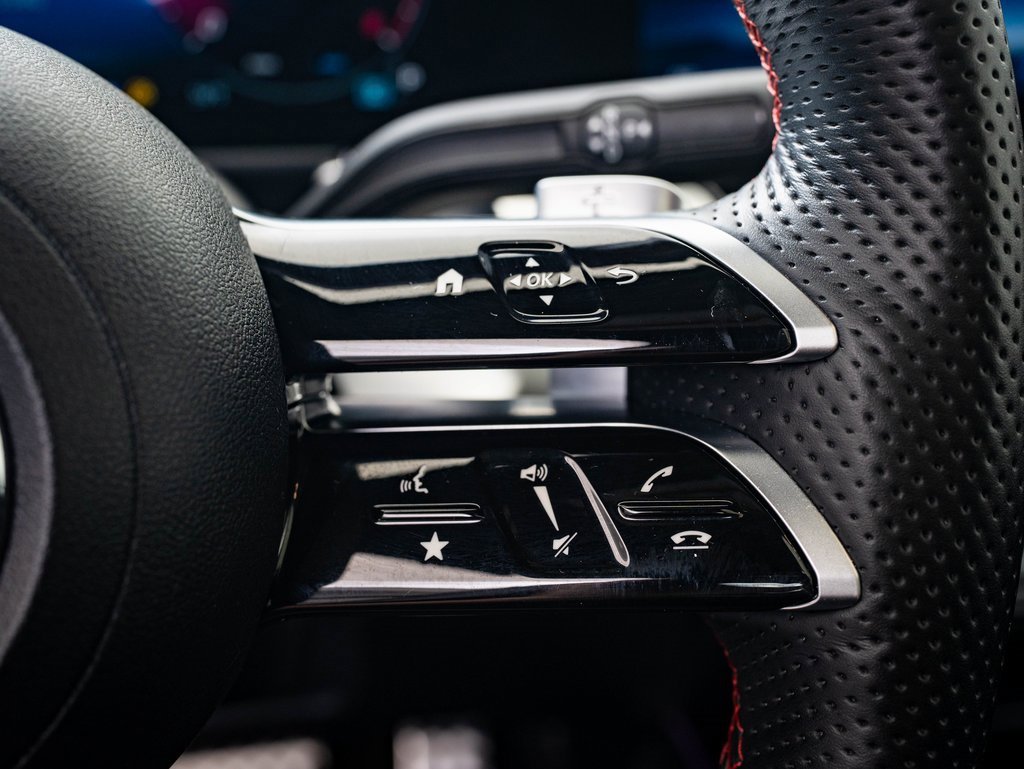 Certified 2024 Mercedes-Benz GLB 250 4MATIC image 25