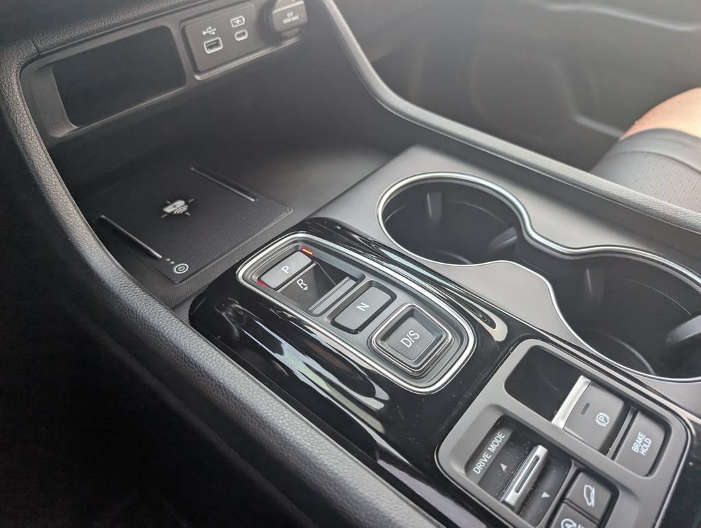 Used 2025 Honda Pilot Black Edition image 21