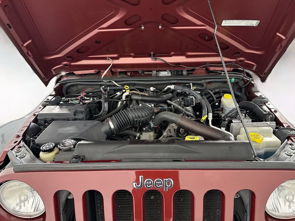Used 2010 Jeep Wrangler Unlimited Sport RWD image 28