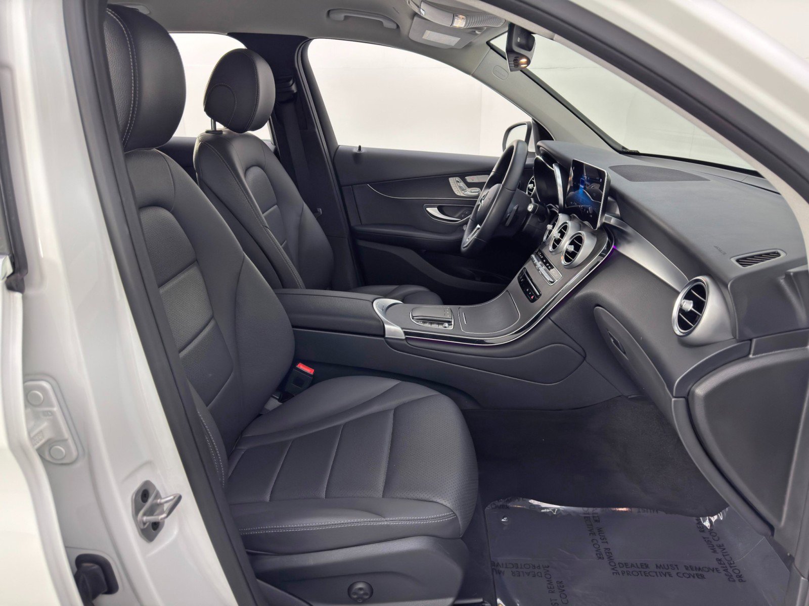 Used 2021 Mercedes-Benz GLC 300 w/ Premium Package image 14