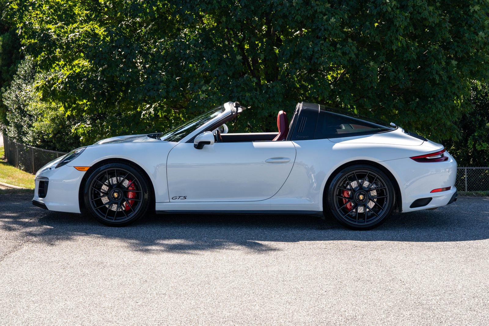 Certified 2018 Porsche 911 Targa 4 GTS image 2