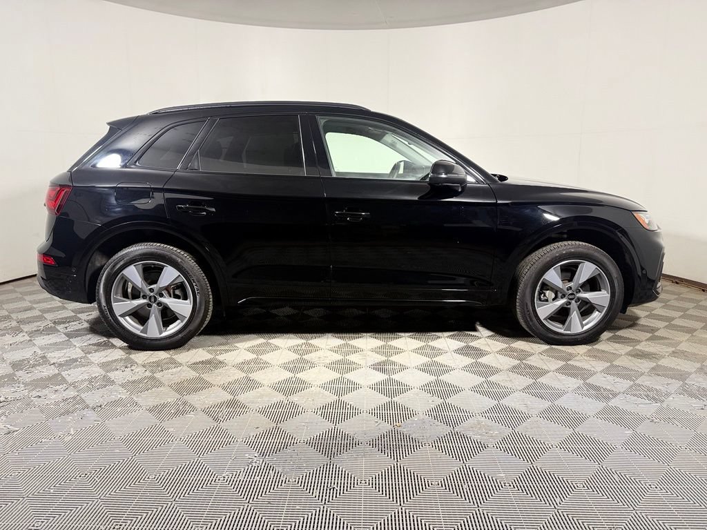 Used 2025 Audi Q5 Prestige w/ Prestige Package AWD/4WD image 8