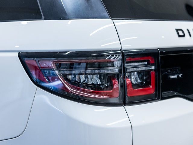 Used 2020 Land Rover Discovery Sport S image 21