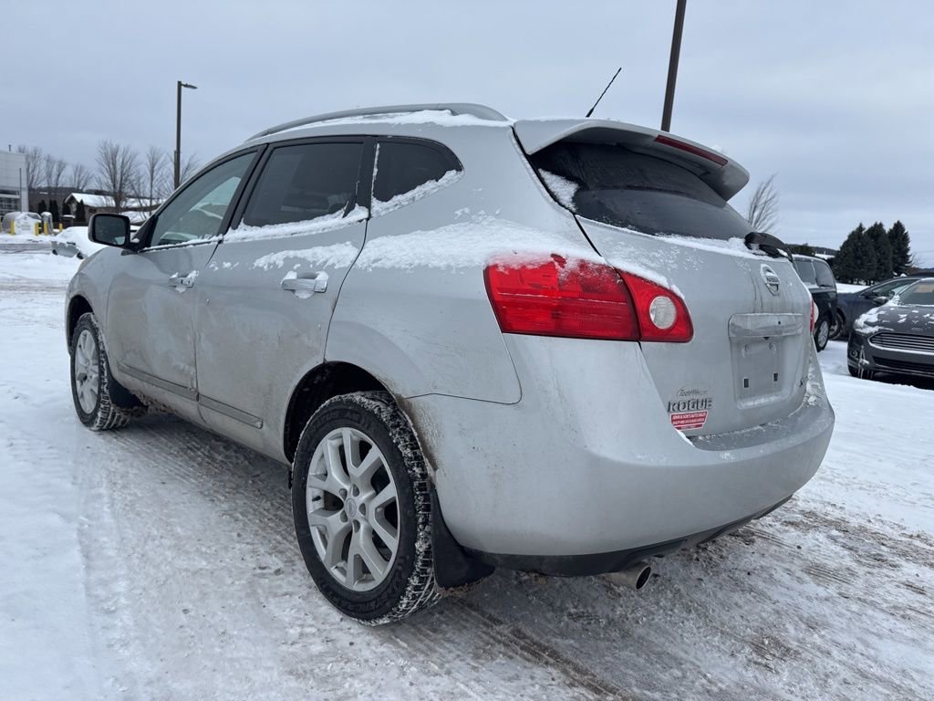 Used 2011 Nissan Rogue SV w/ SL Pkg image 11