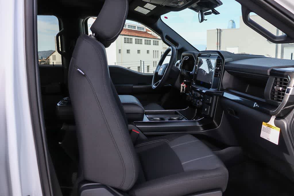 New 2026 Ford F150 STX w/ Equipment Group 200A RWD image 17
