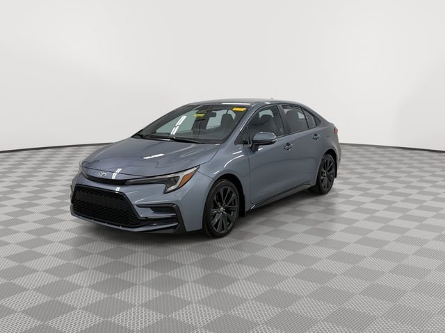 Used 2024 Toyota Corolla SE image 4