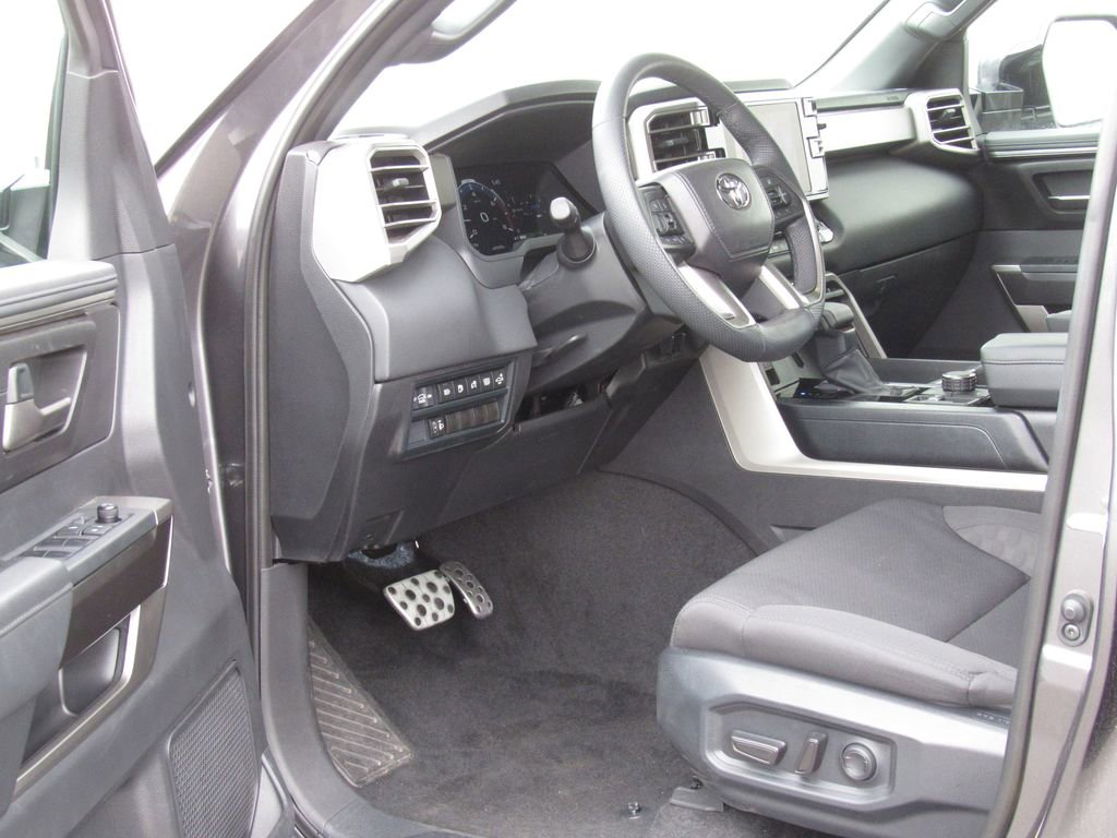 Certified 2026 Toyota Sequoia SR5 w/ TRD Off-Road Package AWD/4WD image 9