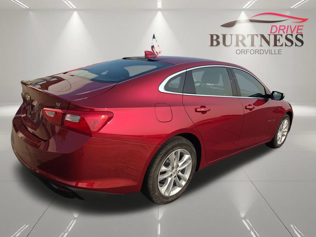 Certified 2017 Chevrolet Malibu LT w/ Leather Package FWD image 8