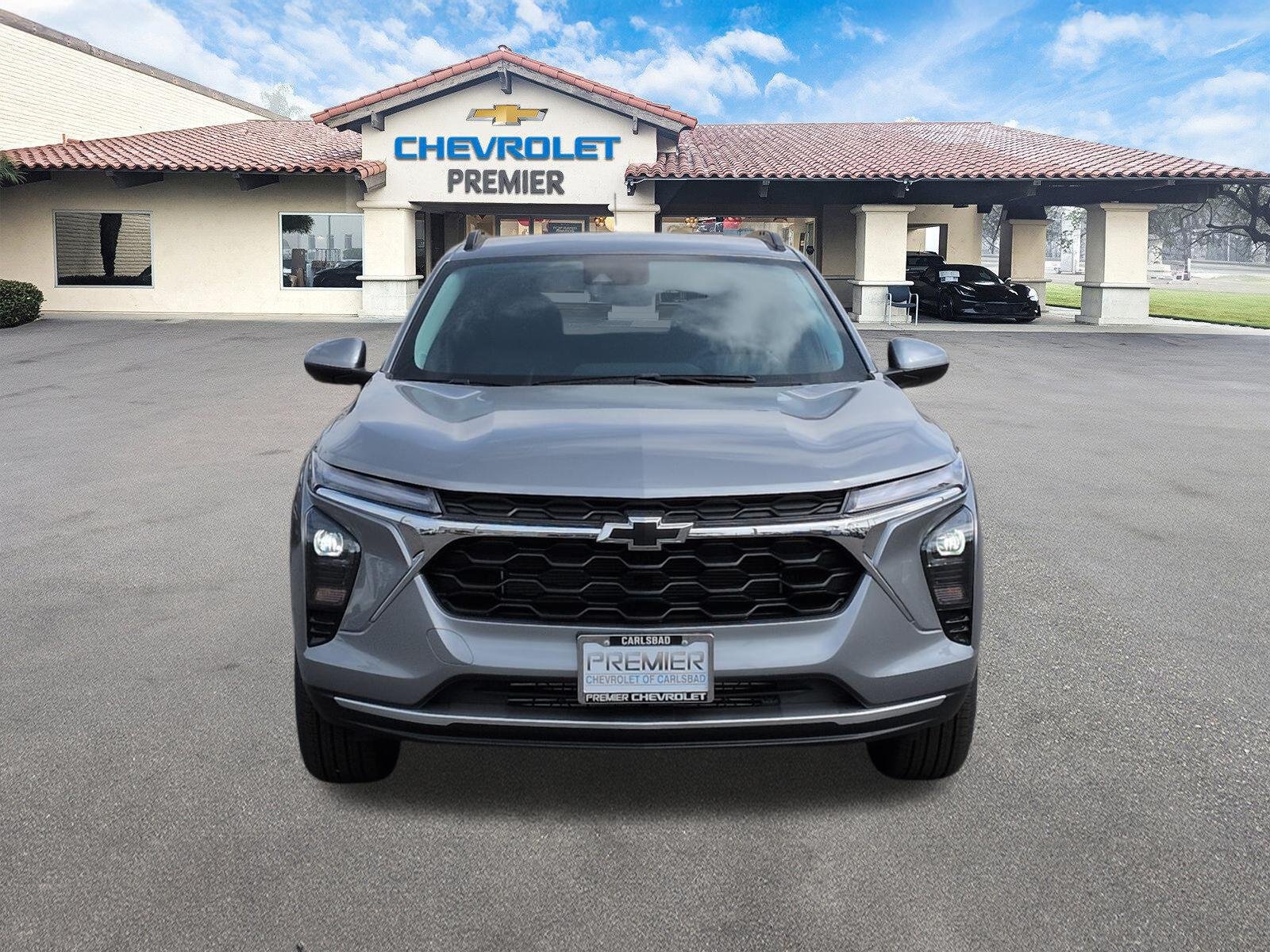 New 2026 Chevrolet Trax LT w/ Driver Confidence Package FWD image 3