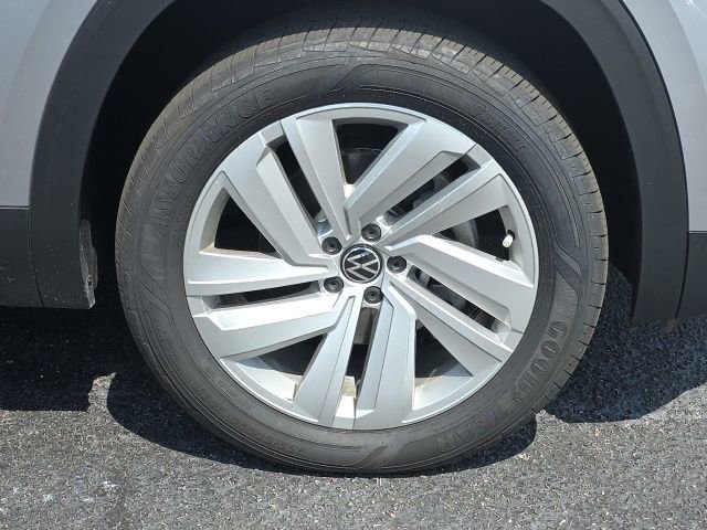 Used 2020 Volkswagen Atlas Cross Sport SE w/ Towing Package AWD/4WD image 26