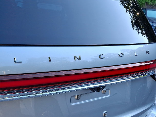 Used 2020 Lincoln Aviator Reserve w/ Elements Package Plus AWD/4WD image 31