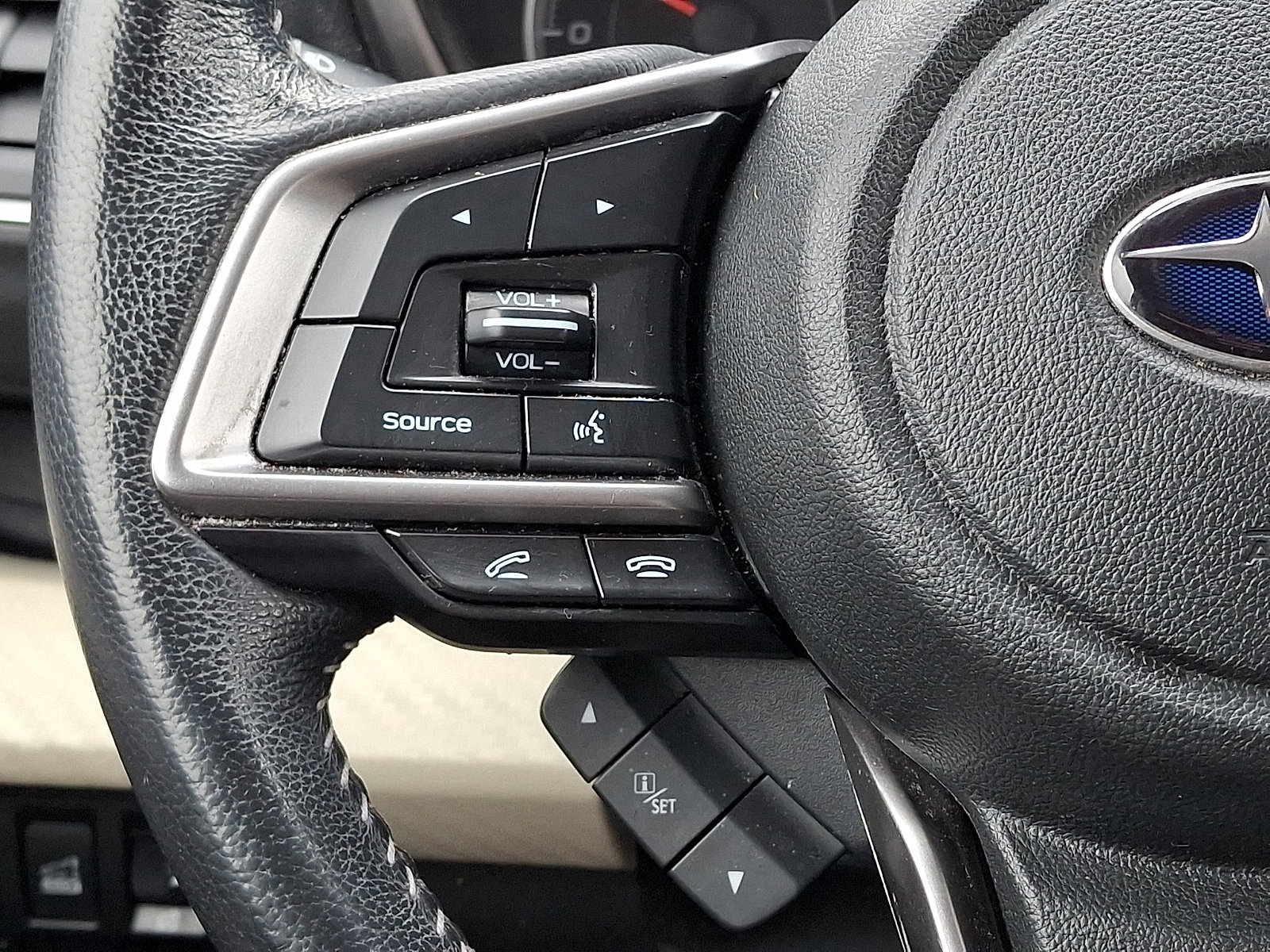 Used 2021 Subaru Ascent Premium w/ Sport Package image 27