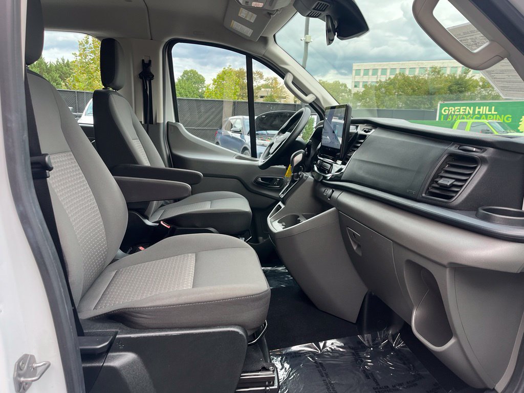 Used 2024 Ford Transit 350 XLT RWD image 14