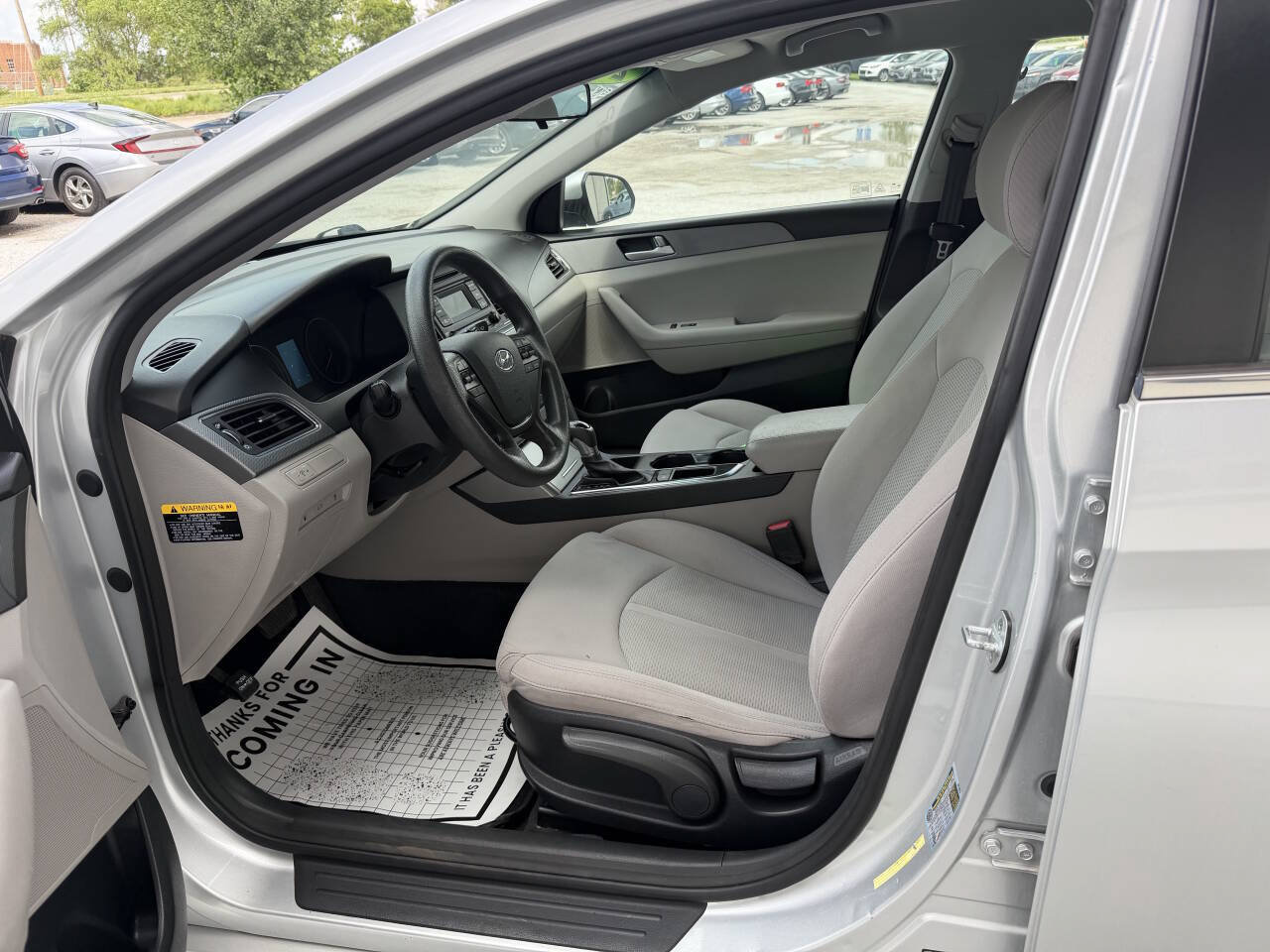Used 2015 Hyundai Sonata SE FWD image 11
