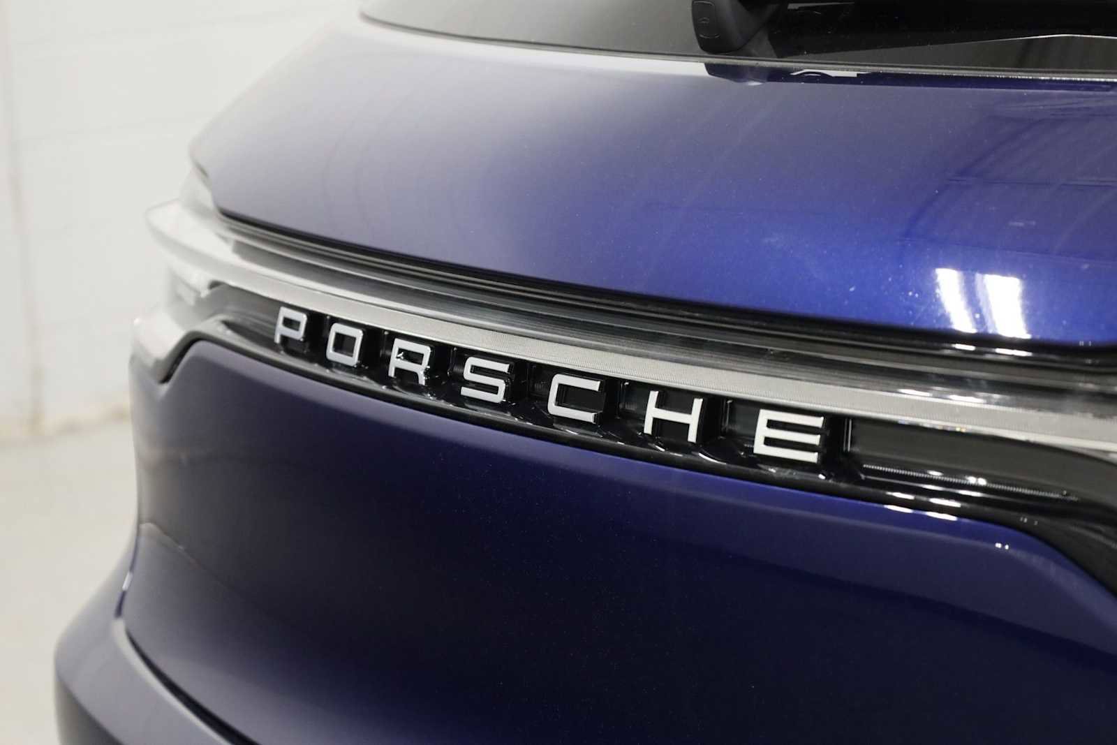 New 2026 Porsche Macan image 8