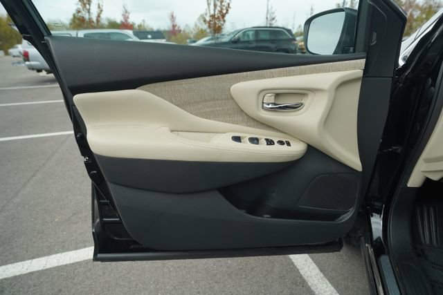 Used 2024 Nissan Murano SV image 14