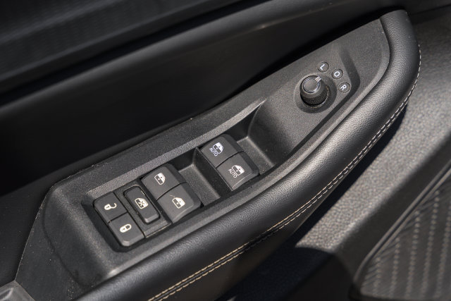 Used 2023 Jeep Grand Cherokee L Laredo AWD/4WD image 47