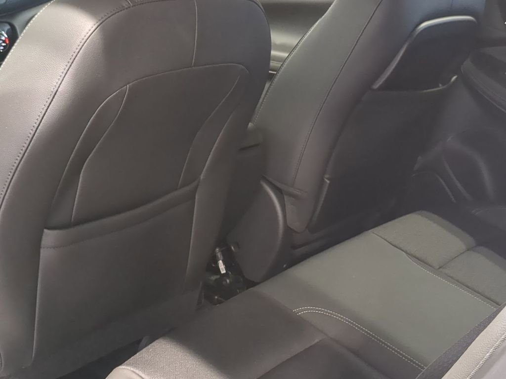 Used 2023 Buick Encore GX Select AWD/4WD image 18