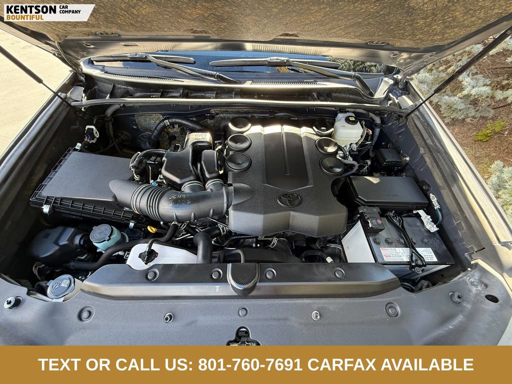 Used 2024 Toyota 4Runner SR5 AWD/4WD image 36