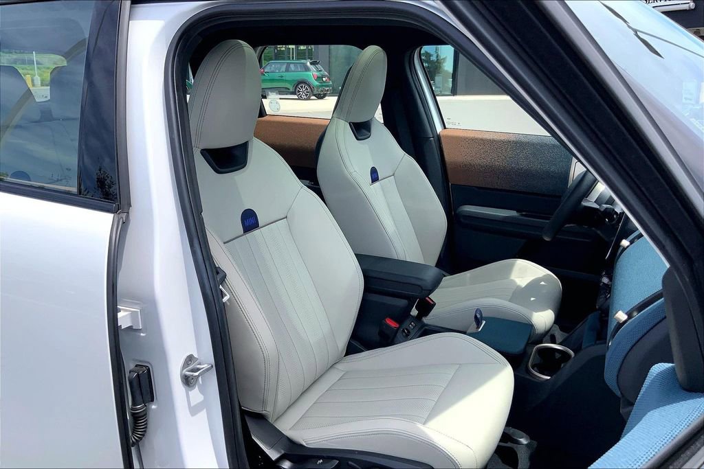 Certified 2025 MINI Cooper Countryman S AWD/4WD image 8