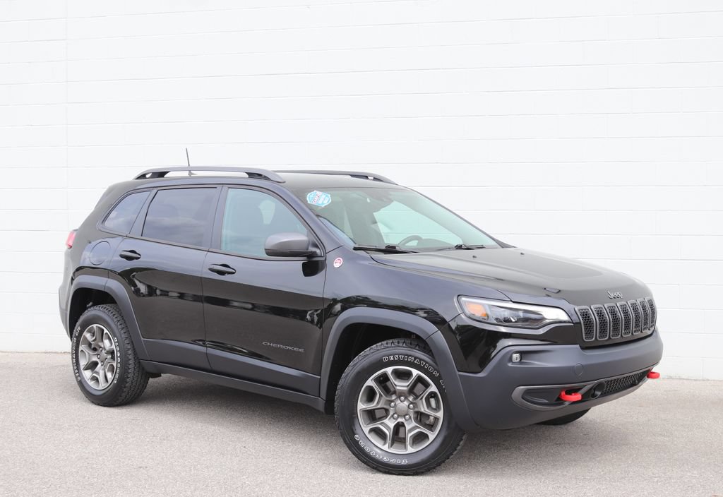 Used 2021 Jeep Cherokee Trailhawk AWD/4WD image 1
