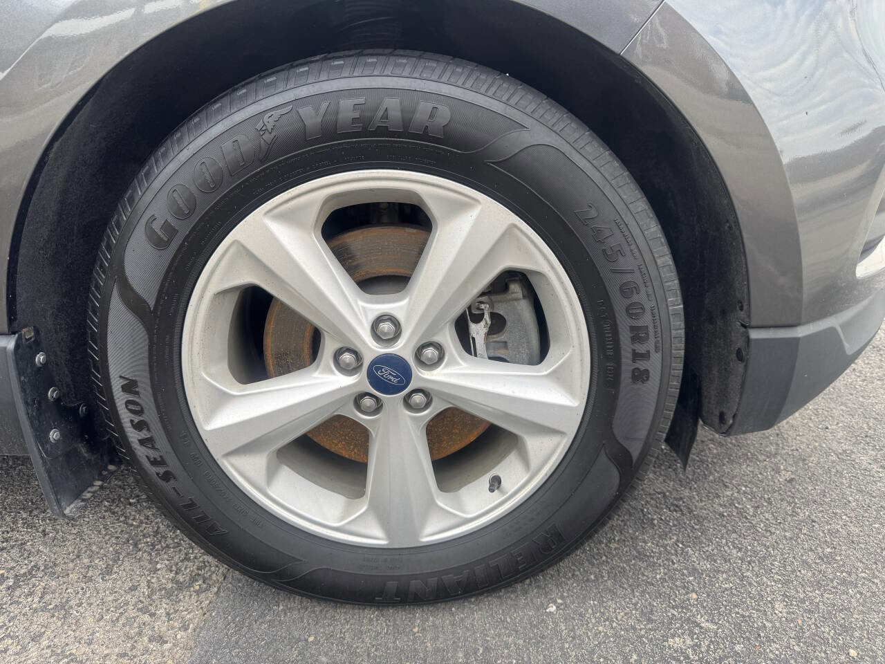 Used 2020 Ford Edge SE AWD/4WD image 5