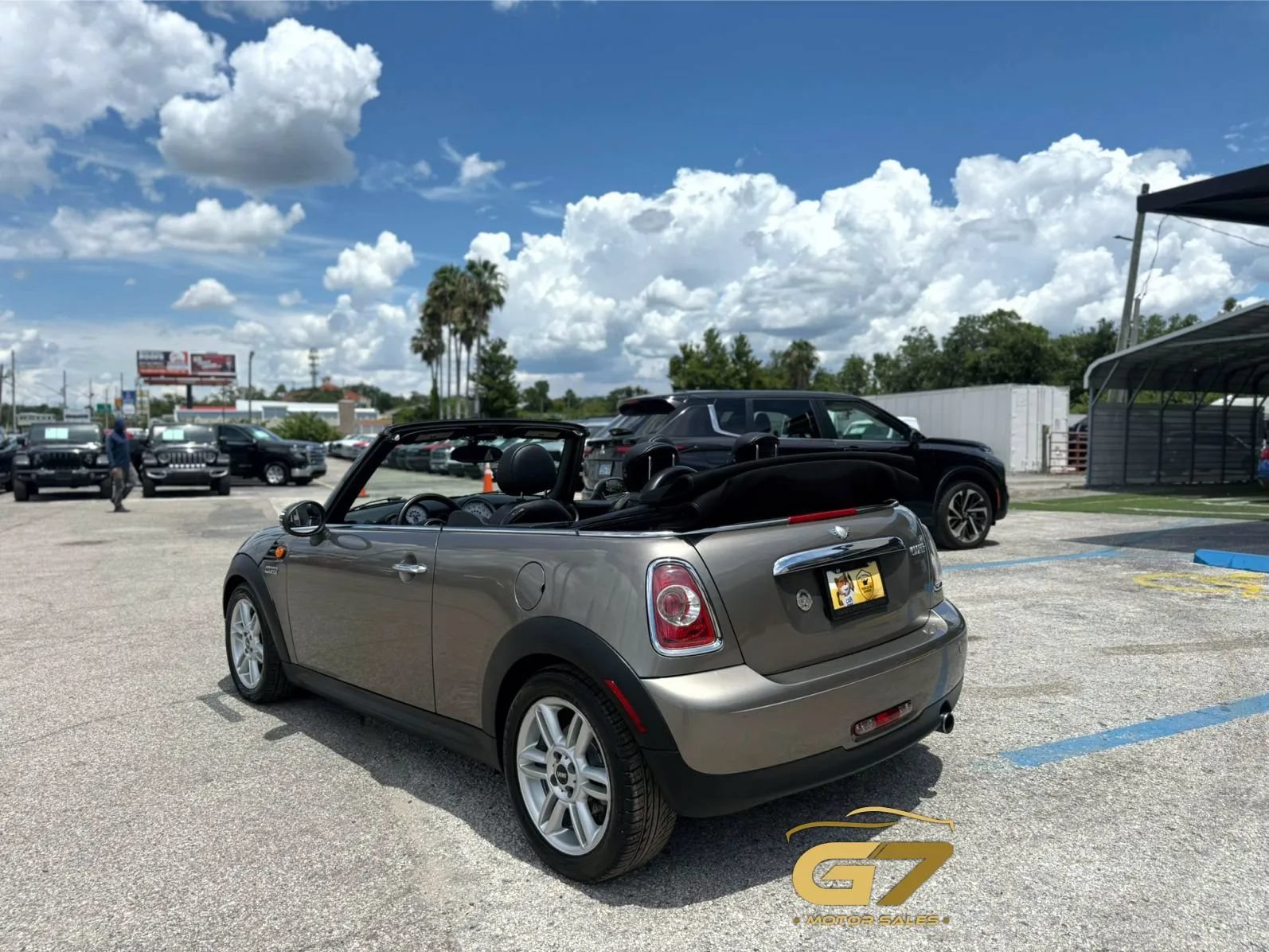 Used 2013 MINI Cooper Convertible FWD image 7