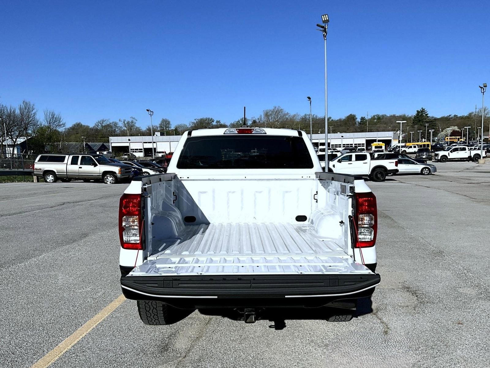 Used 2024 Ford Ranger XL image 9