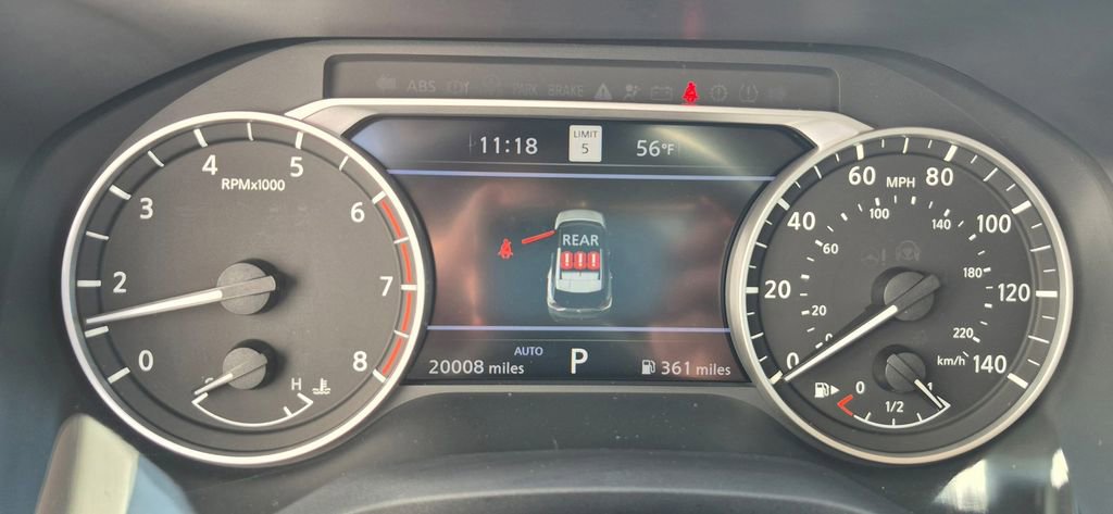 Used 2023 Nissan Rogue SL w/ SL Premium Package image 9