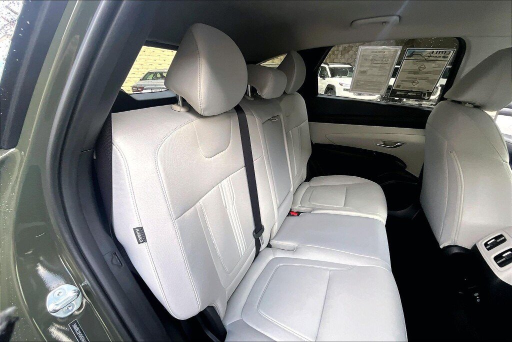 Used 2025 Hyundai Tucson SEL AWD/4WD image 15