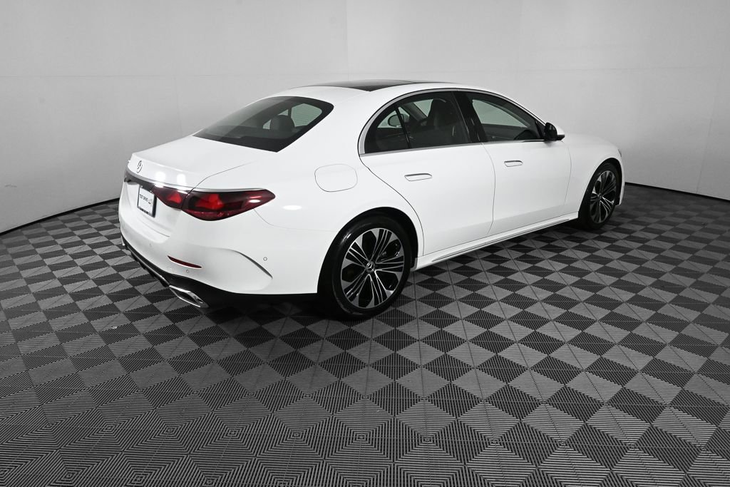 Used 2025 Mercedes-Benz E 350 Sedan image 25