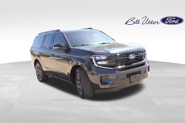 Used 2027 Ford Expedition Platinum w/ Stealth Appearance Package AWD/4WD image 3