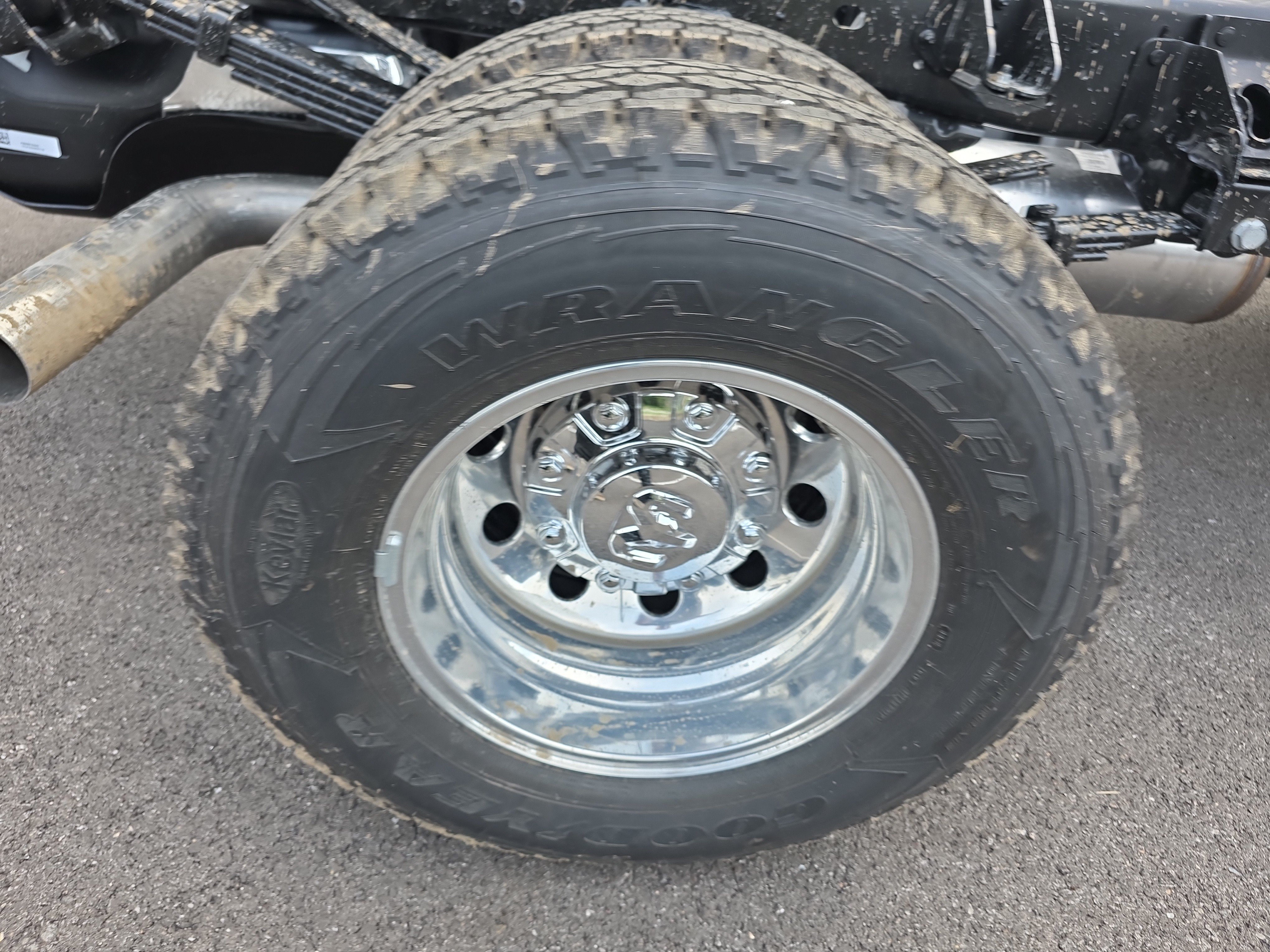 New 2027 RAM 3500 4x4 Crew Cab DRW image 33