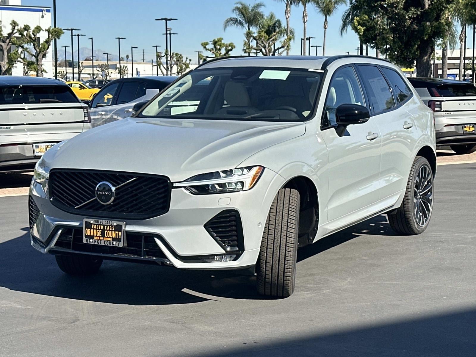 New 2026 Volvo XC60 B5 Ultra w/ Climate Package AWD/4WD image 3