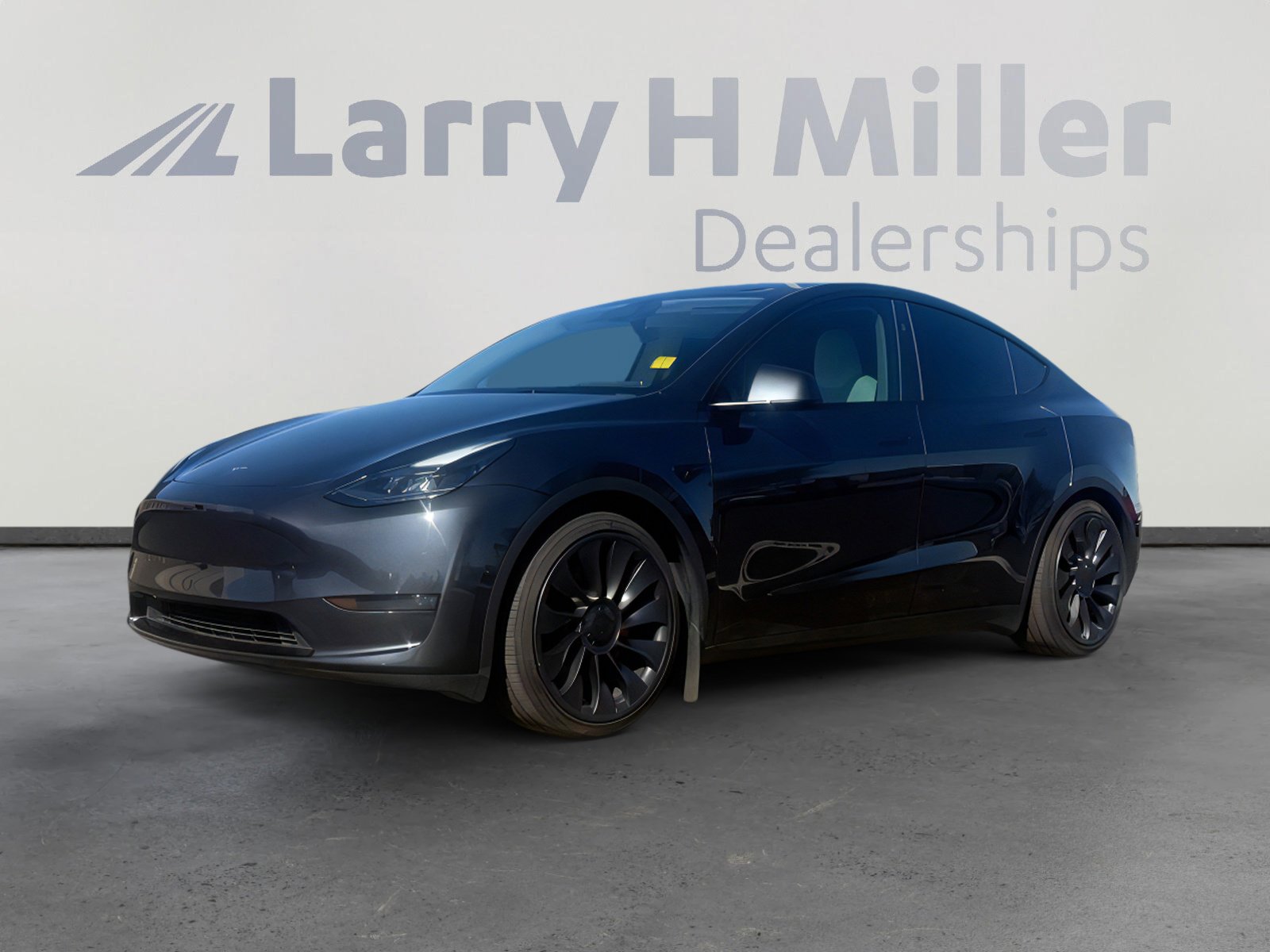 Used 2024 Tesla Model Y Performance image 1