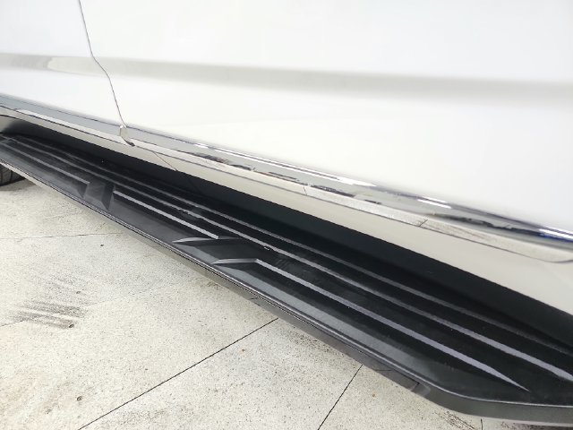 Used 2023 GMC Yukon SLT RWD image 49