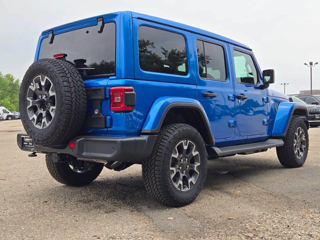 New 2026 Jeep Wrangler Unlimited Sahara AWD/4WD image 17