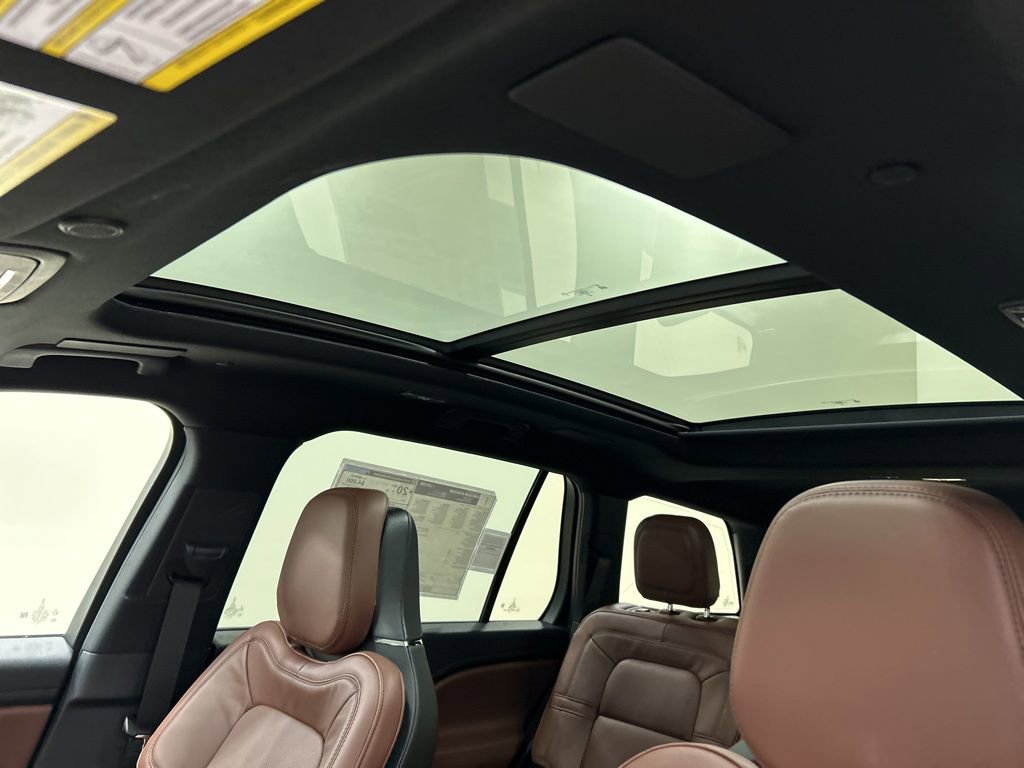 New 2026 Lincoln Aviator Reserve image 26