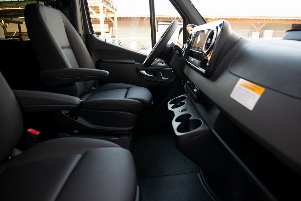 New 2025 Mercedes-Benz Sprinter 2500 image 14
