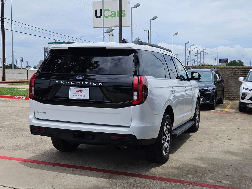 Used 2025 Ford Expedition Active AWD/4WD image 6