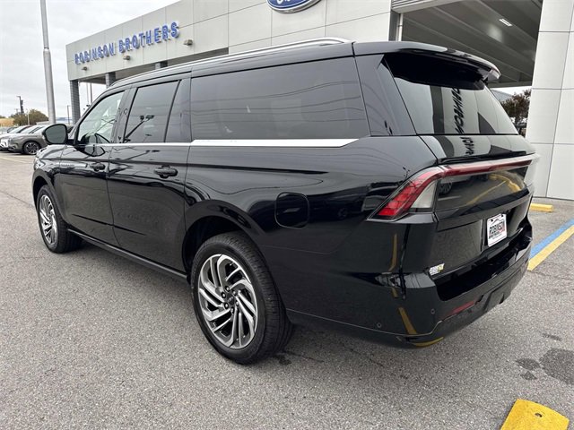 New 2025 Lincoln Navigator L Reserve image 5