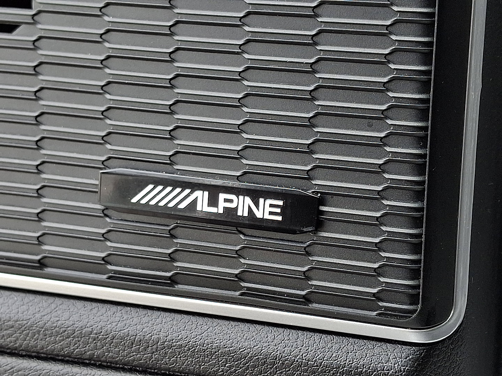 Used 2021 Jeep Grand Cherokee L Limited image 27