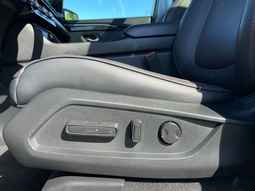 Certified 2025 Honda Pilot Black Edition image 27