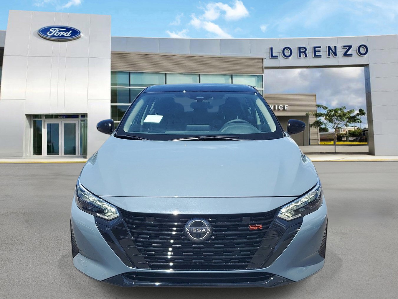 Used 2025 Nissan Sentra SR w/ Midnight Edition FWD image 2