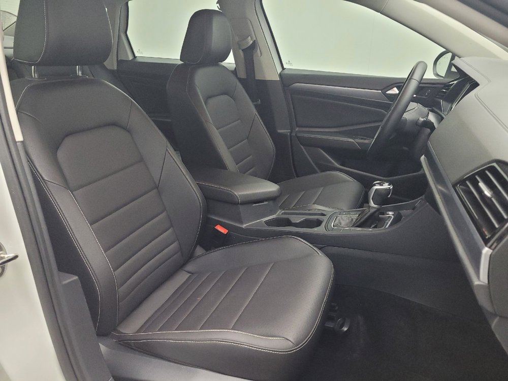 Used 2024 Volkswagen Jetta SE image 21