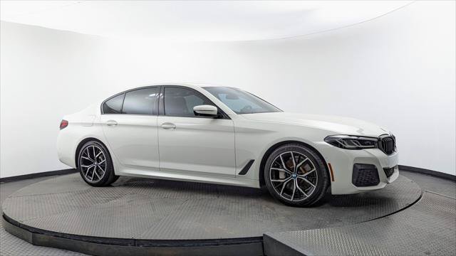 Used 2021 BMW 530i w/ M Sport Package RWD image 11