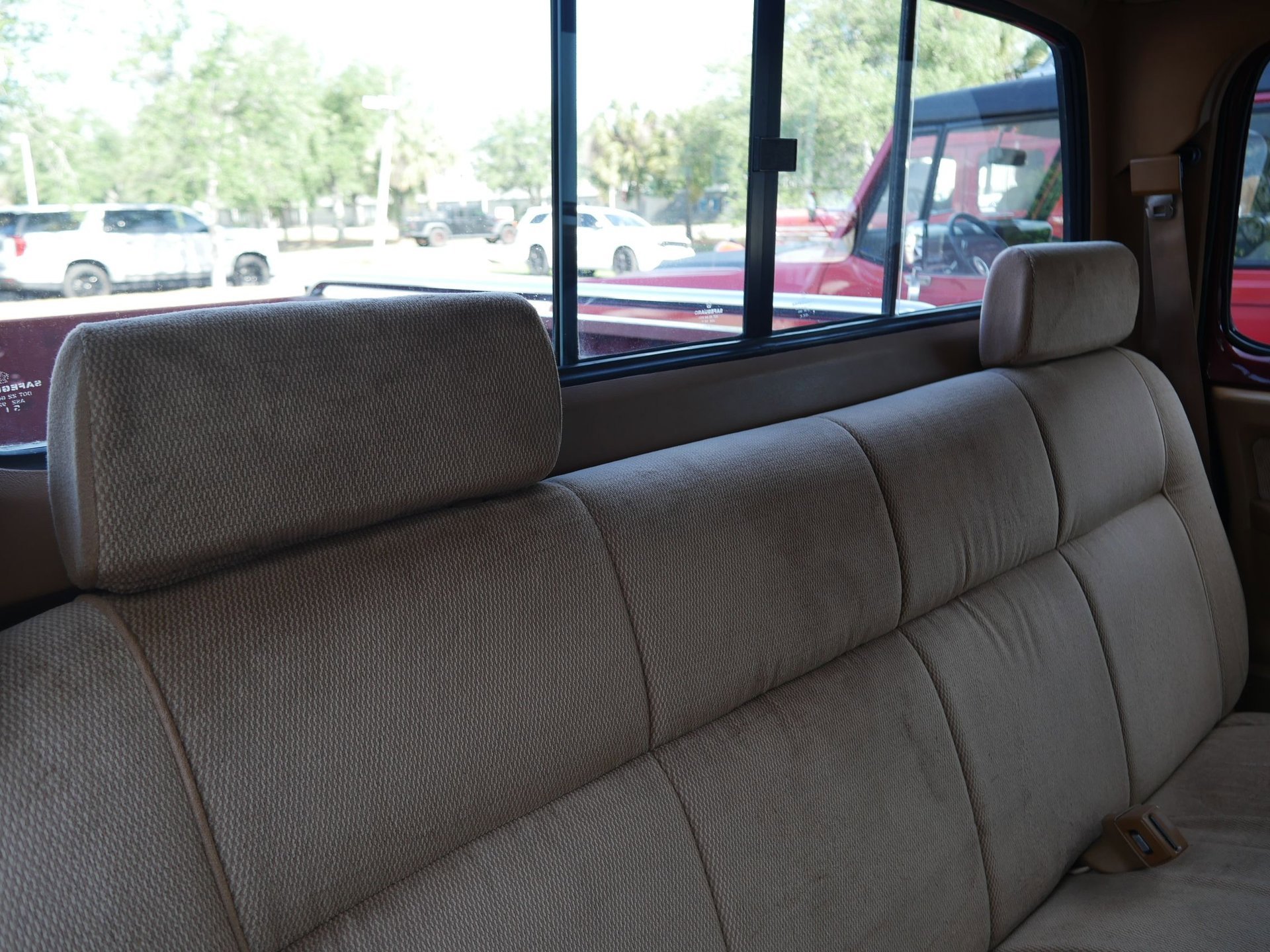 Used 1992 Dodge D/W Truck 150 RWD image 71