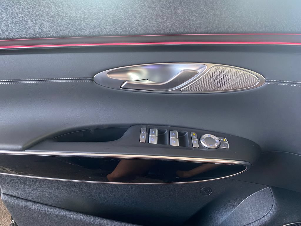 New 2026 Genesis GV70 2.5T AWD/4WD image 13