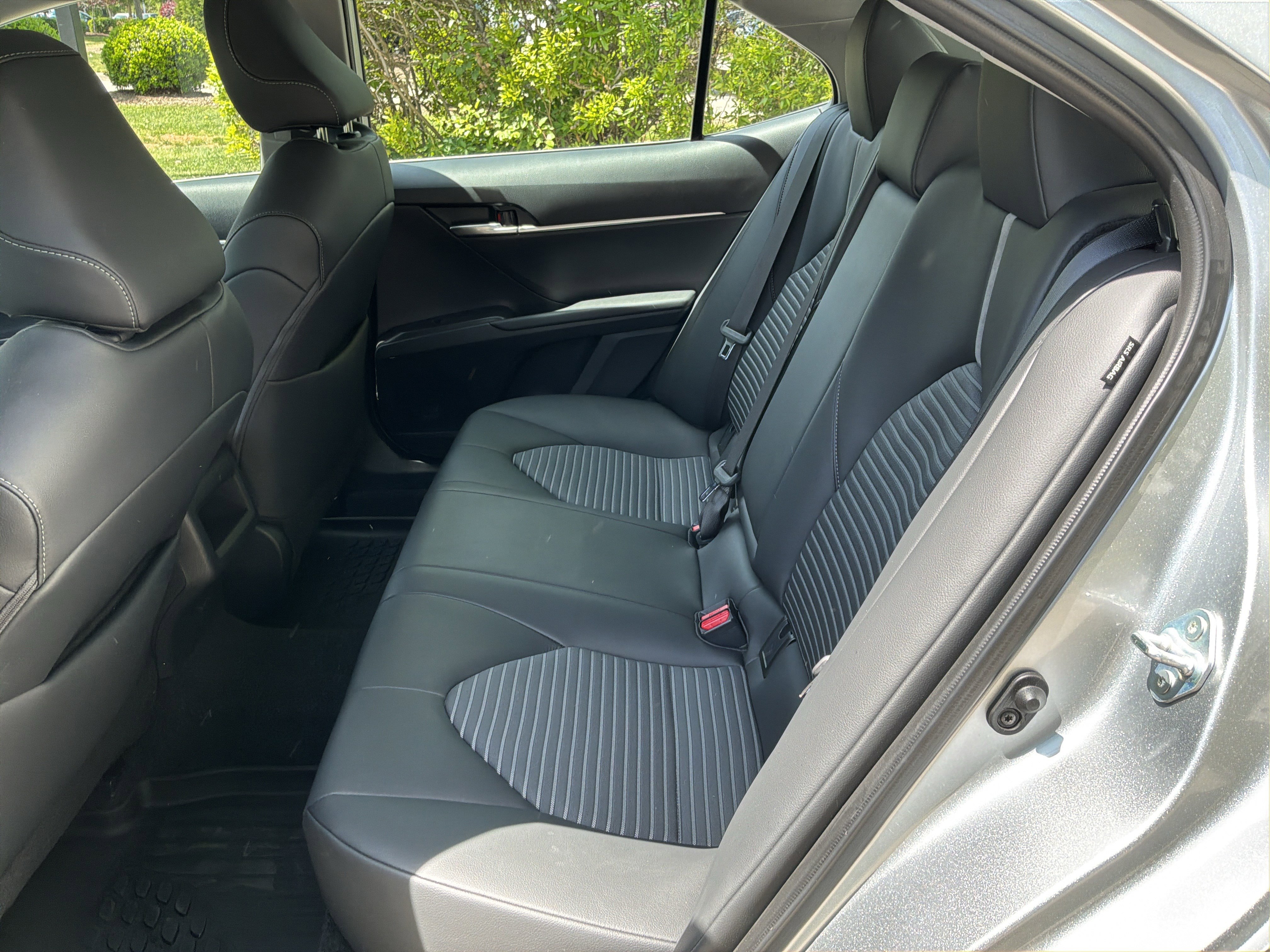 Used 2023 Toyota Camry SE w/ Convenience Package image 30