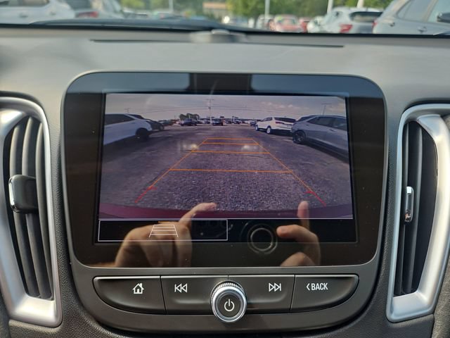 Used 2021 Chevrolet Malibu RS FWD image 21